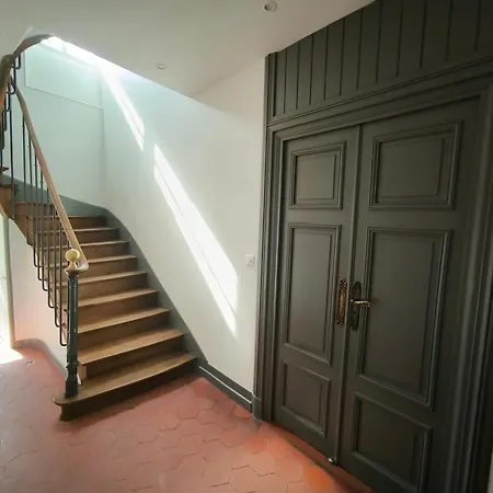 Champagne Moutardier Bed & Breakfast